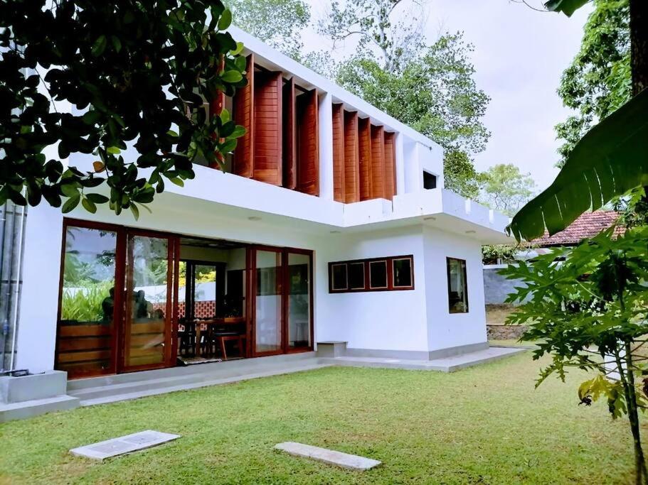 The Sedi Villa Hikkaduwa Bagian luar foto